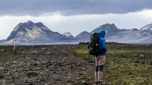 Comment organiser un camping pour une expédition de spéléologie en région montagneuse?